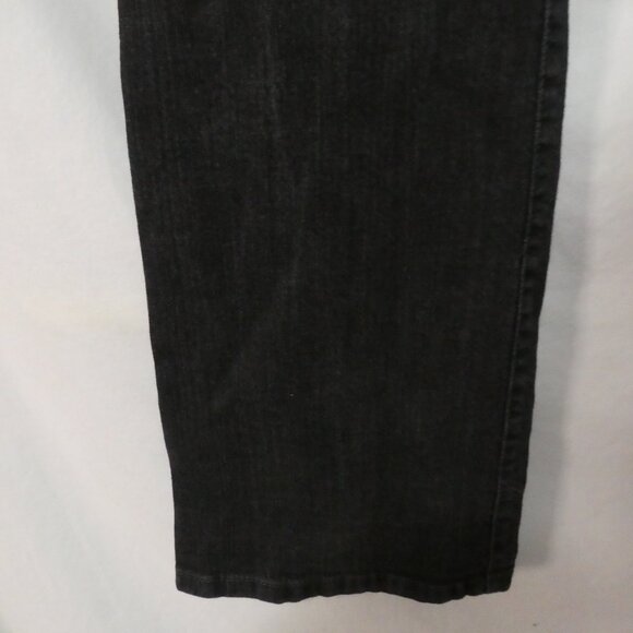 STYLE & CO JEANS - Tummy Control | size 8 | Classic Black Straight Leg Jeans - Picture 15 of 16